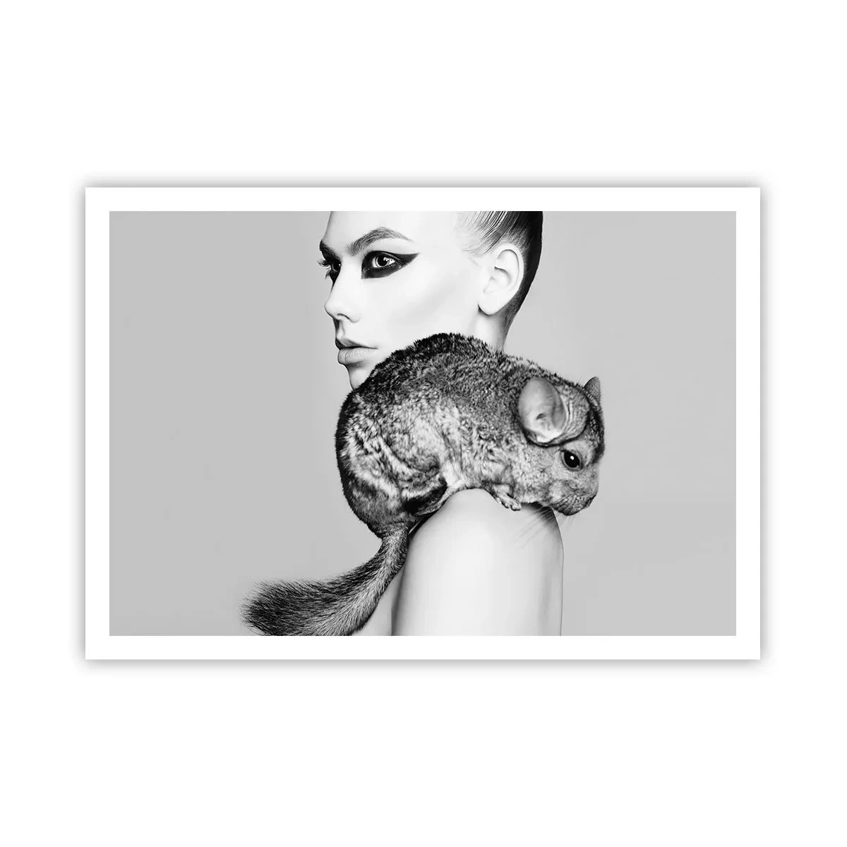Poster - Stilisierte Frau mit einem Chinchilla in einer eleganten Schwarz-Weiß-Komposition - 100x70cm - Dame mit einem Chinchilla - Moderne Wanddekoration für Wohnzimmer und Schlafzimmer ARTTOR