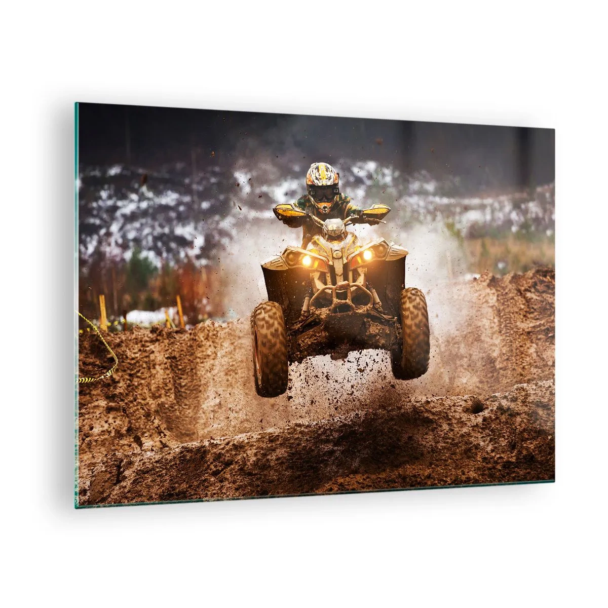 Glasbild - Bild auf glas - Quad im Einsatz auf schlammigem Terrain in dynamischer Umgebung - 70x50cm - Kein Risiko kein Spaß - Moderne Wanddekoration für Wohnzimmer und Schlafzimmer ARTTOR