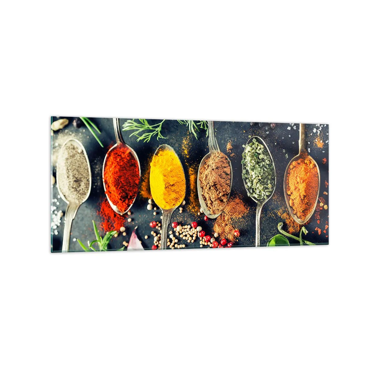 Glasbild - Bild auf glas - Bunte Gewürze auf Löffeln mit Kräutern im Hintergrund - 120x50cm - Kulinarische Magie - Moderne Wanddekoration für Wohnzimmer und Schlafzimmer ARTTOR
