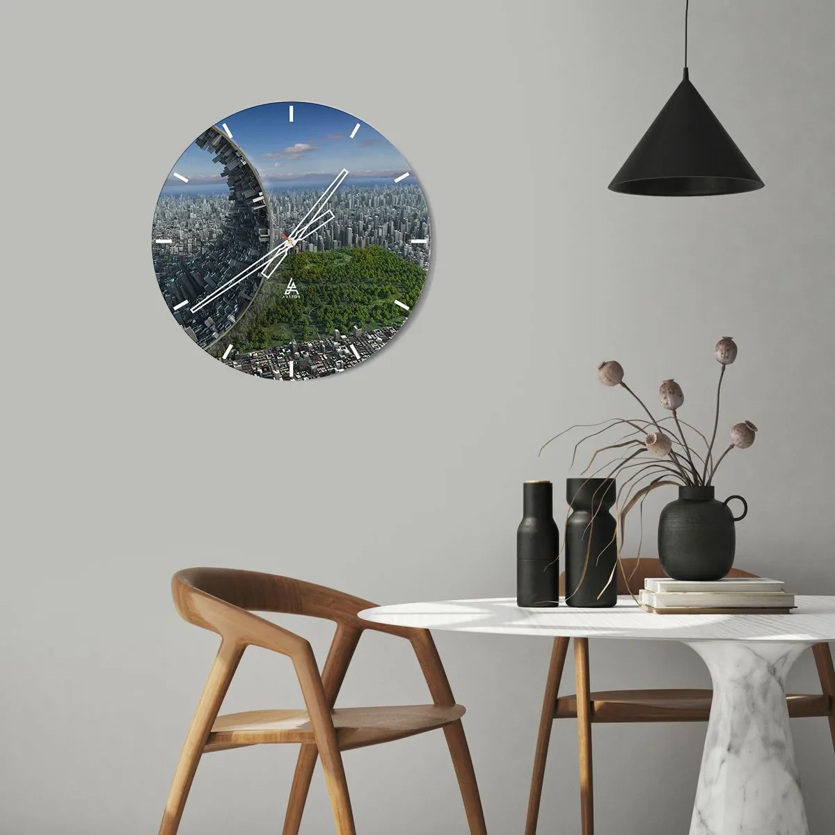 Wanduhr - Glasuhr - Eine futuristische Stadt mit einer kaputten Struktur und Grün im Hintergrund. - 30x30cm - Die Natur ist ewig - Moderne Wanddekoration für Wohnzimmer, Küche und Schlafzimmer ARTTOR
