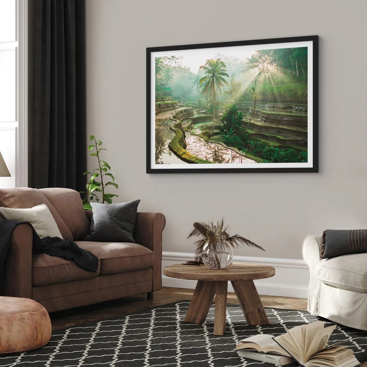 Poster in einem schwarzem Rahmen - Reisterrassen mit Palmen in den Sonnenstrahlen - 100x70cm - In der Sonne aufwachsen - Moderne Wanddekoration für Wohnzimmer und Schlafzimmer ARTTOR