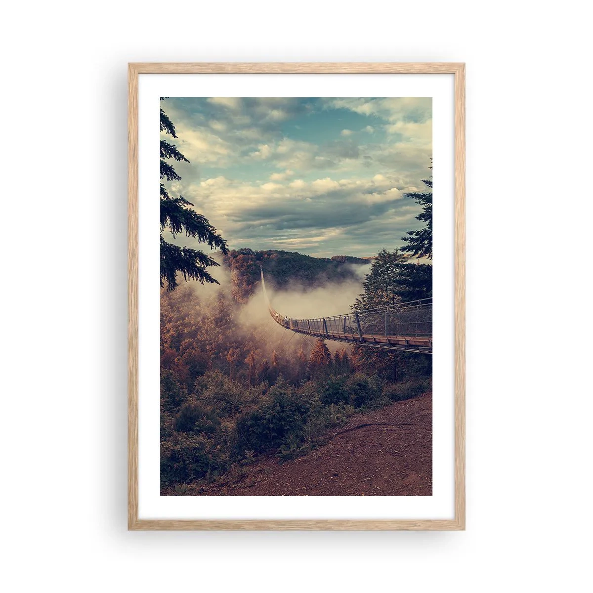 Poster in einem Rahmen aus heller Eiche - Über dem Herbstwald - 50x70 cm