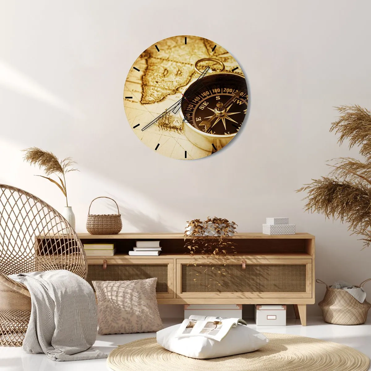 Wanduhr - Glasuhr - Ein Kompass vor dem Hintergrund einer alten Karte in warmen Tönen - 30x30cm - Ost oder West? - Moderne Wanddekoration für Wohnzimmer, Küche und Schlafzimmer ARTTOR