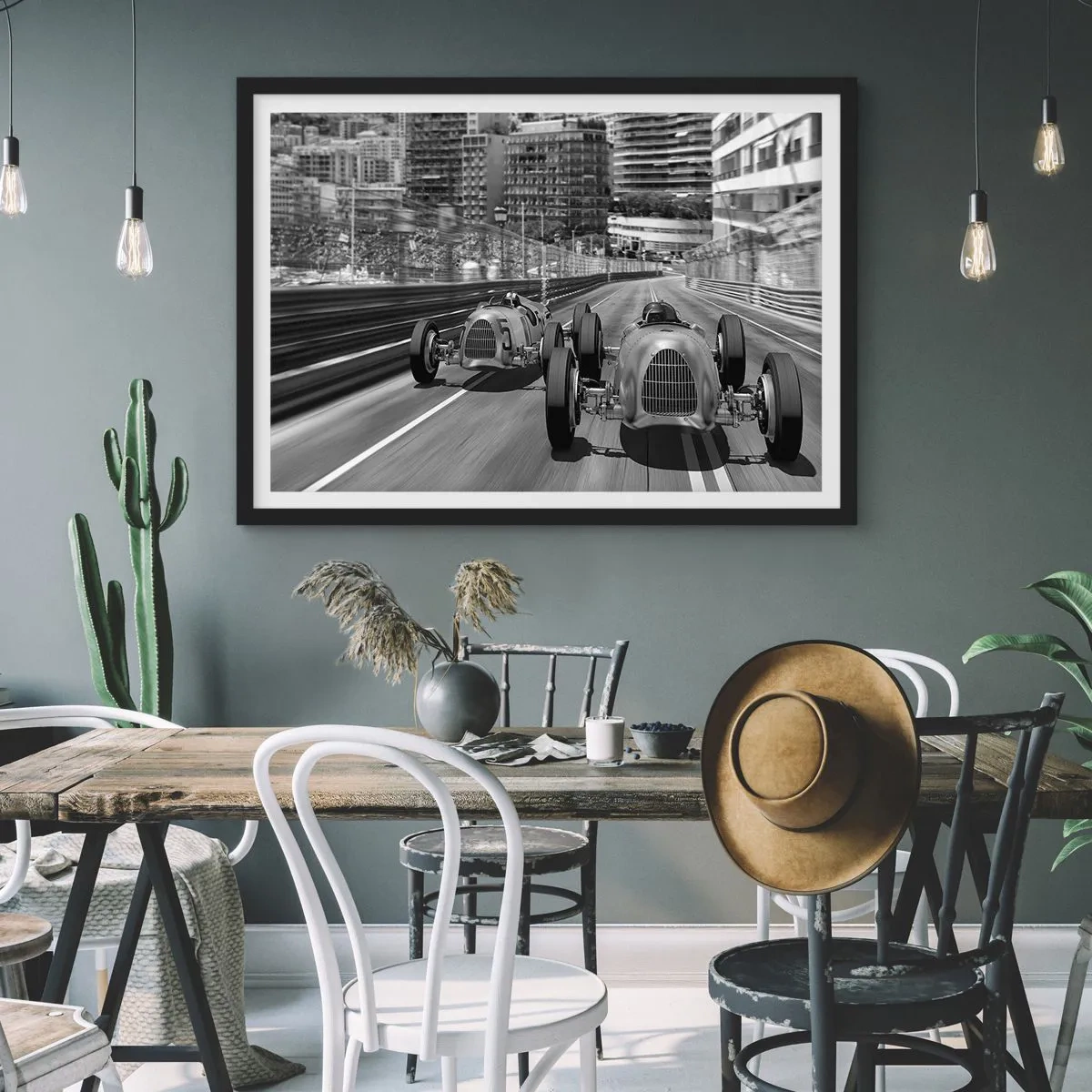 Poster in einem schwarzem Rahmen - Monochrome Retro-Autorennen-Szene - 70x50cm - Vor langer Zeit in Monte Carlo - Moderne Wanddekoration für Wohnzimmer und Schlafzimmer ARTTOR
