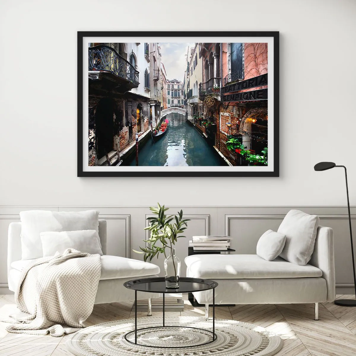 Poster in einem schwarzem Rahmen - Venezianische Landschaft mit Gondel und Brücke - 40x30 cm