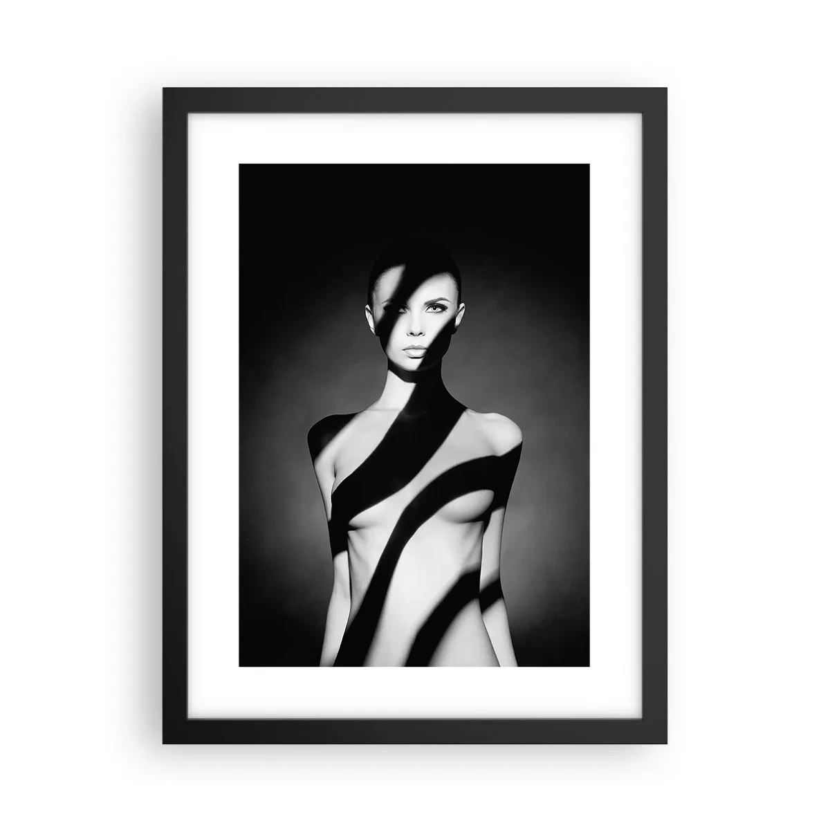 Poster in einem schwarzem Rahmen - In Glanz und Schatten - 30x40 cm