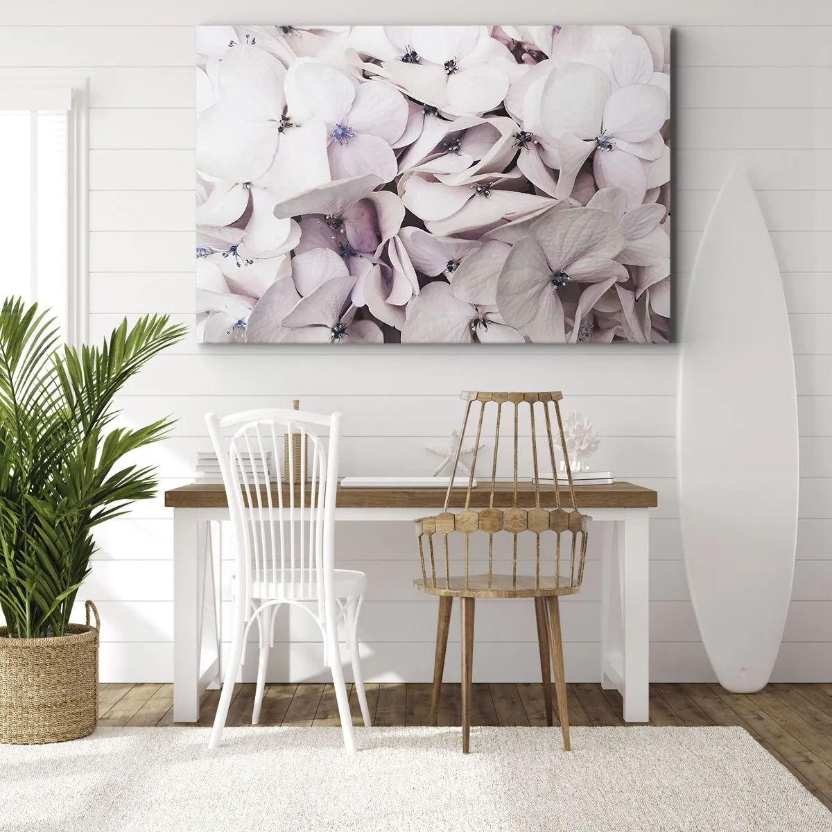 Bild auf Leinwand - Leinwandbild - Zarte weiße Hortensien in Pastelltönen - 70x50cm - In einer Blumenflut - Moderne Wanddekoration für Wohnzimmer und Schlafzimmer ARTTOR