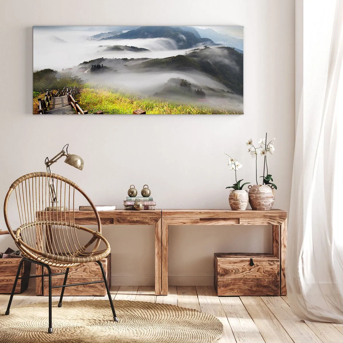 Bild auf Leinwand - Leinwandbild - Ein Holzpfad zwischen den nebligen Bergen am Morgen - 140x50cm - Gewebt aus Lichtschein und Nebel - Moderne Wanddekoration für Wohnzimmer und Schlafzimmer ARTTOR