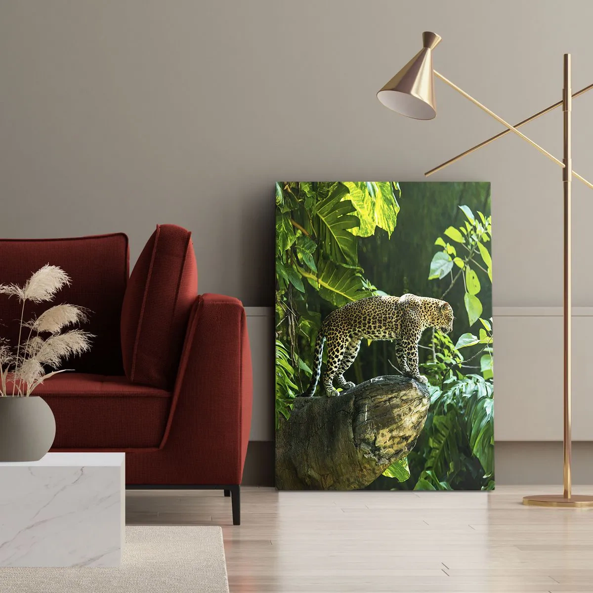 Bild auf Leinwand - Leinwandbild - Ein Leopard steht auf einem Felsen, umgeben von tropischer Vegetation - 80x120cm - Auf die Jagd? - Moderne Wanddekoration für Wohnzimmer und Schlafzimmer ARTTOR