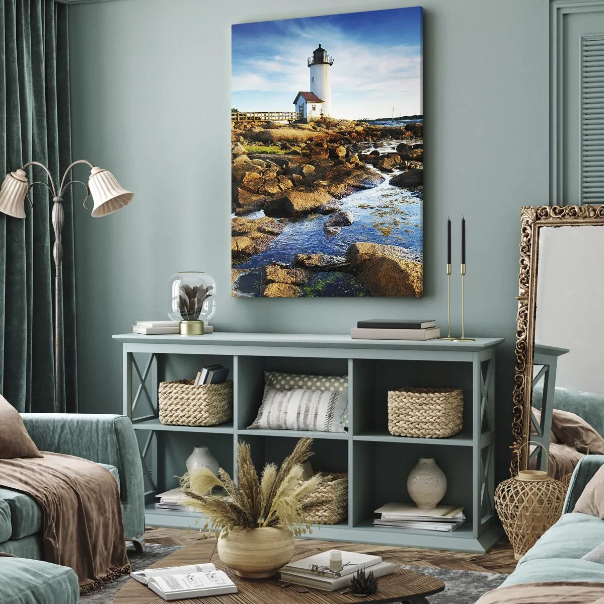 Bild auf Leinwand - Leinwandbild - Ein Leuchtturm an einer felsigen Küste an einem sonnigen Tag - 50x70cm - Komm glücklich zurück, ich warte - Moderne Wanddekoration für Wohnzimmer und Schlafzimmer ARTTOR