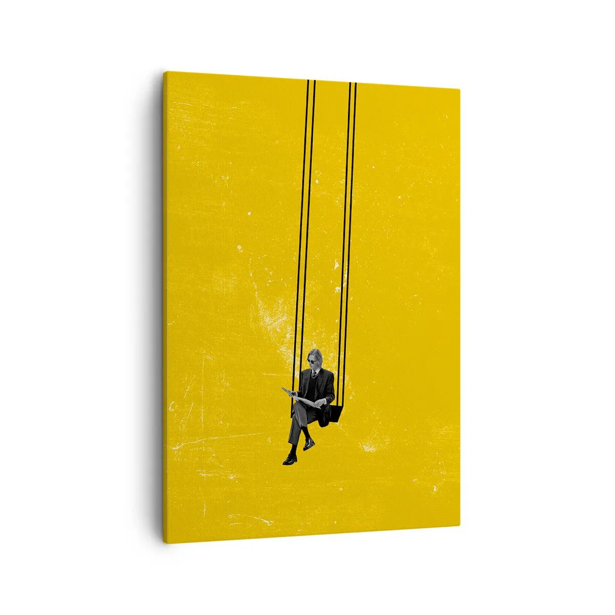 Bild auf Leinwand - Leinwandbild - Eine Person auf einer Schaukel vor einem intensiv gelben Hintergrund - 50x70cm - Tag wie jeder andere - Moderne Wanddekoration für Wohnzimmer und Schlafzimmer ARTTOR