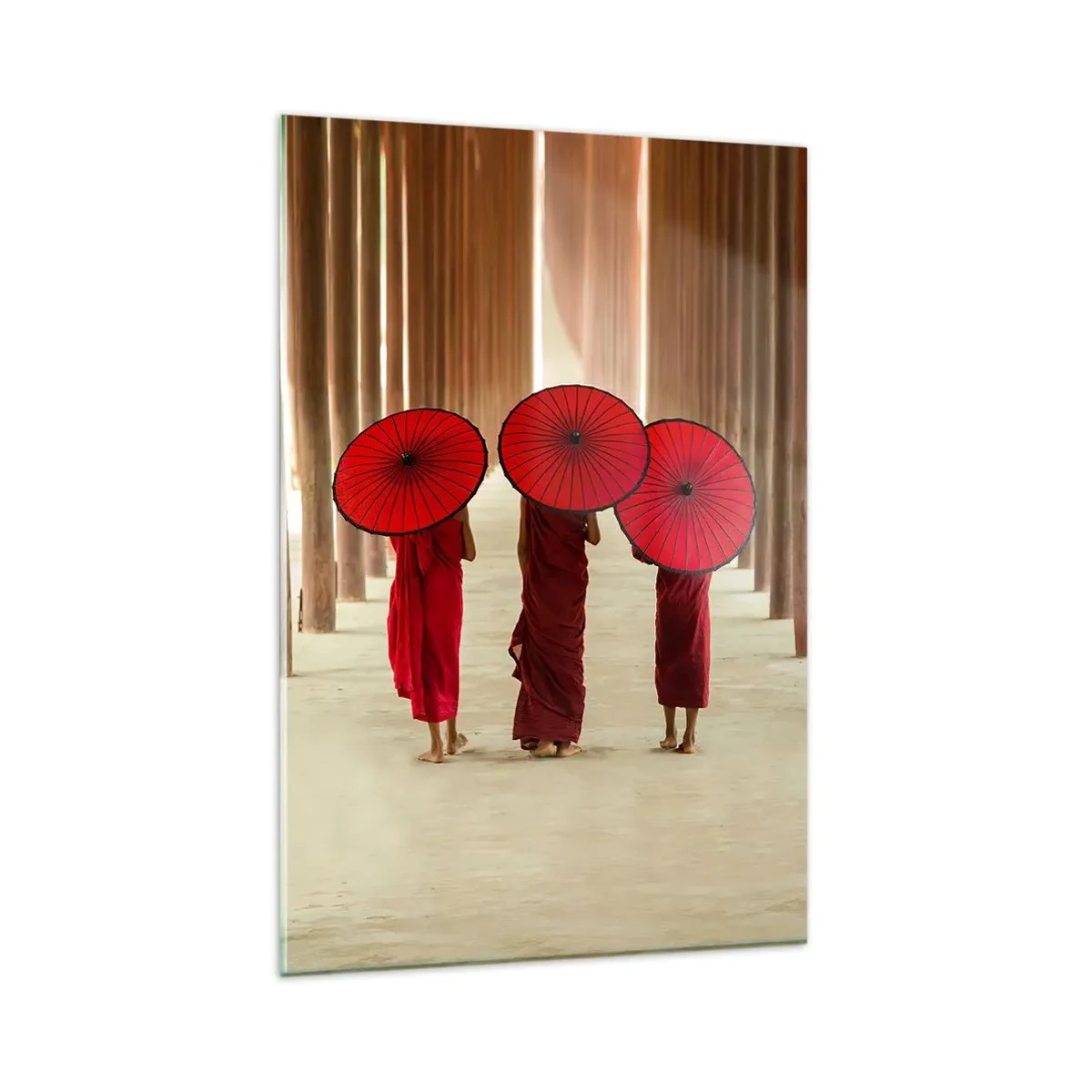 Glasbild - Bild auf glas - Drei Mönche mit roten Regenschirmen in traditioneller Architektur - 80x120cm - Auf dem Weg ins Reine Land - Moderne Wanddekoration für Wohnzimmer und Schlafzimmer ARTTOR