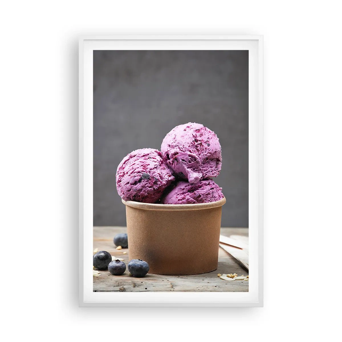 Poster in einem weißen Rahmen - Süße und Kälte - 61x91 cm