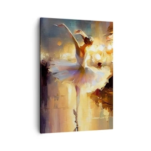 Bild auf Leinwand - Leinwandbild - Eine Ballerina tanzt vor einer beleuchteten Bühne - 50x70cm - Wunder auf der Straße - Moderne Wanddekoration für Wohnzimmer und Schlafzimmer ARTTOR