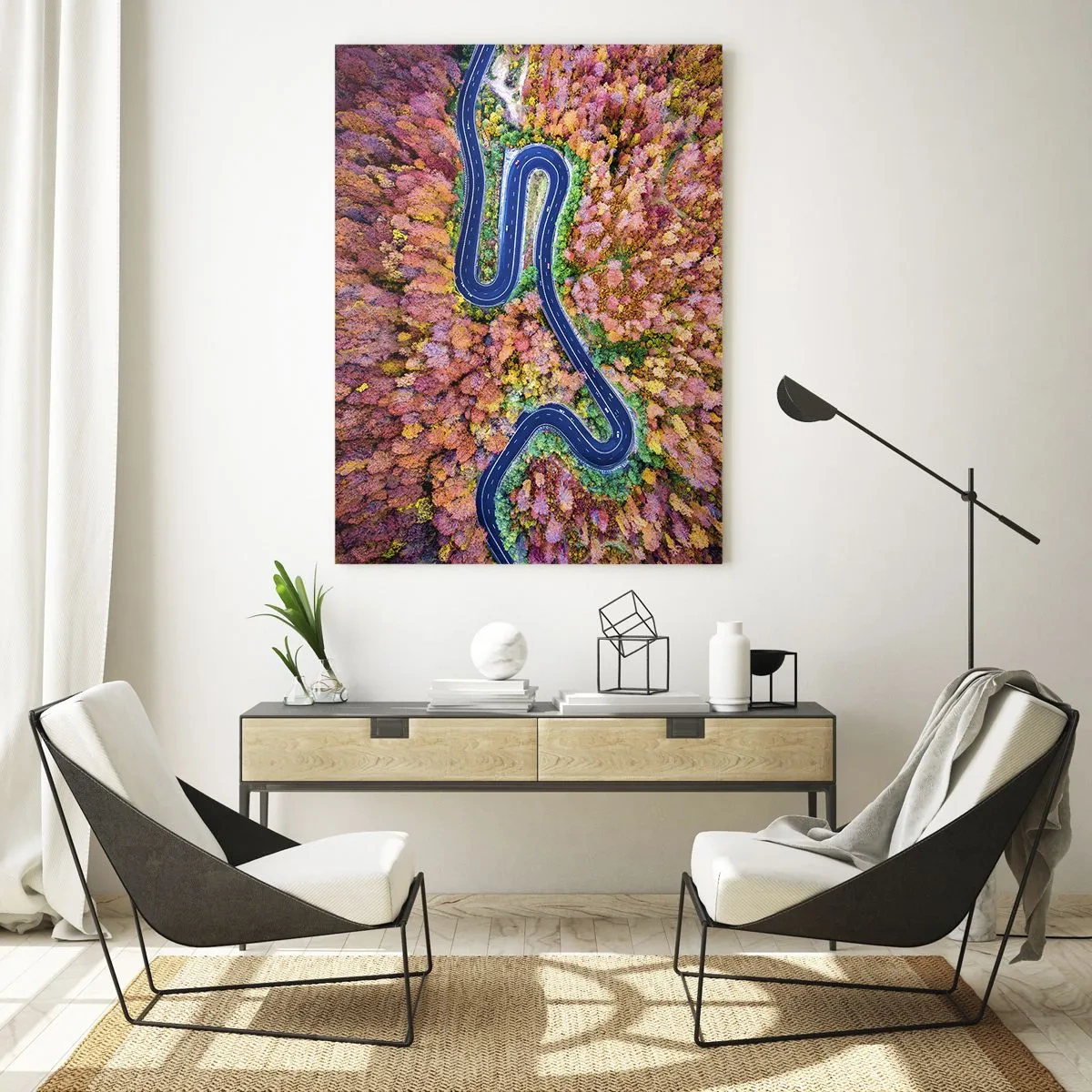 Glasbild - Bild auf glas - Eine kurvenreiche Straße in einem herbstlichen Wald aus der Vogelperspektive gesehen - 70x100cm - Kurvenreicher Weg durch den Wald - Moderne Wanddekoration für Wohnzimmer und Schlafzimmer ARTTOR