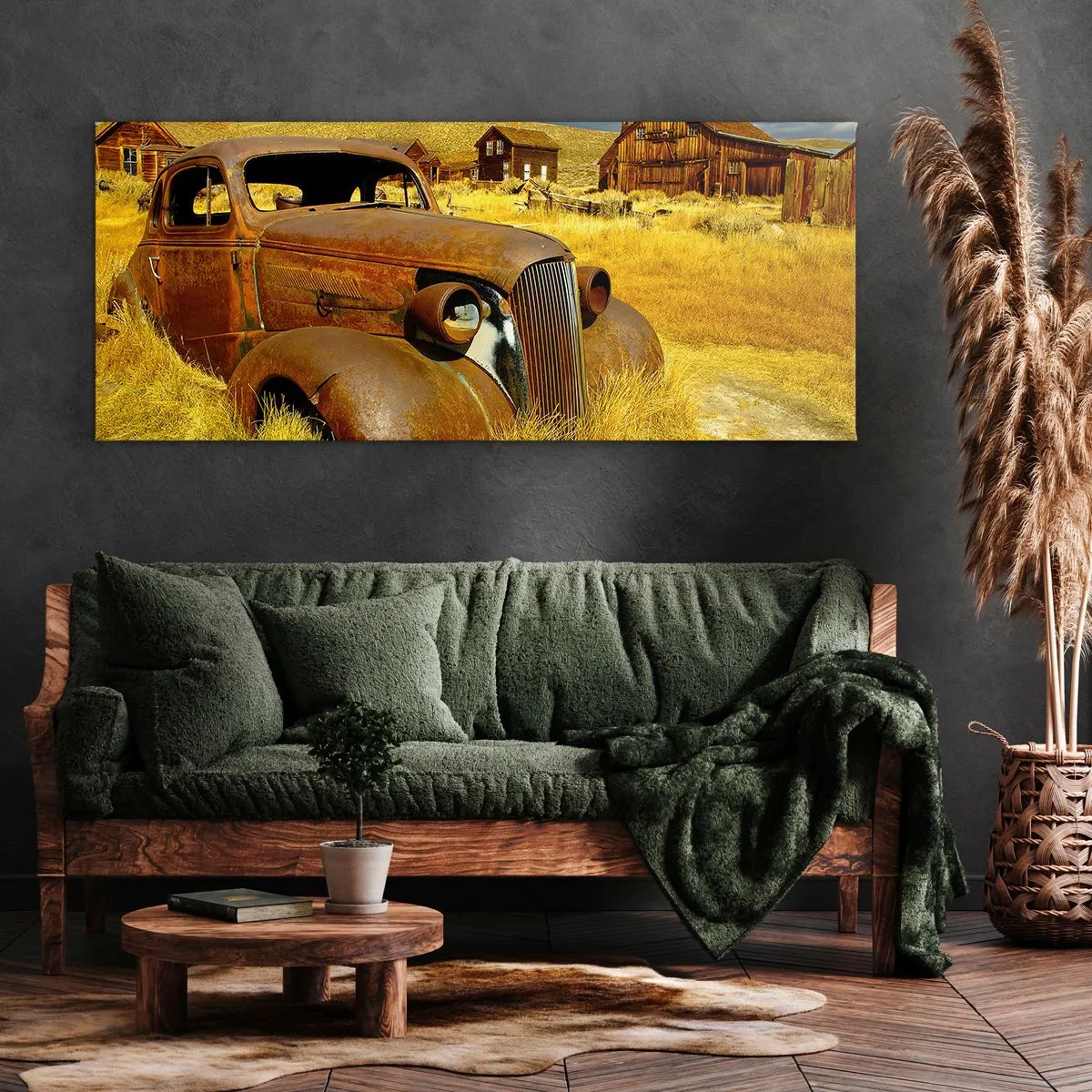 Bild auf Leinwand - Leinwandbild - Ein altes rostiges Auto vor dem Hintergrund verlassener Holzhütten - 120x50cm - Eine wohlverdiente Ruhe - Moderne Wanddekoration für Wohnzimmer und Schlafzimmer ARTTOR