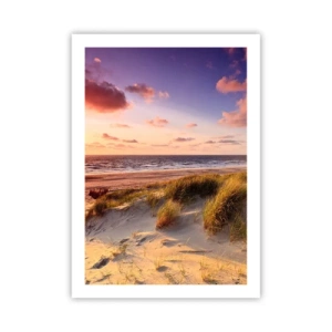 Poster - Strand mit Dünen und untergehender Sonne - 50x70cm - Die Luft riecht schon im Sommer - Moderne Wanddekoration für Wohnzimmer und Schlafzimmer ARTTOR