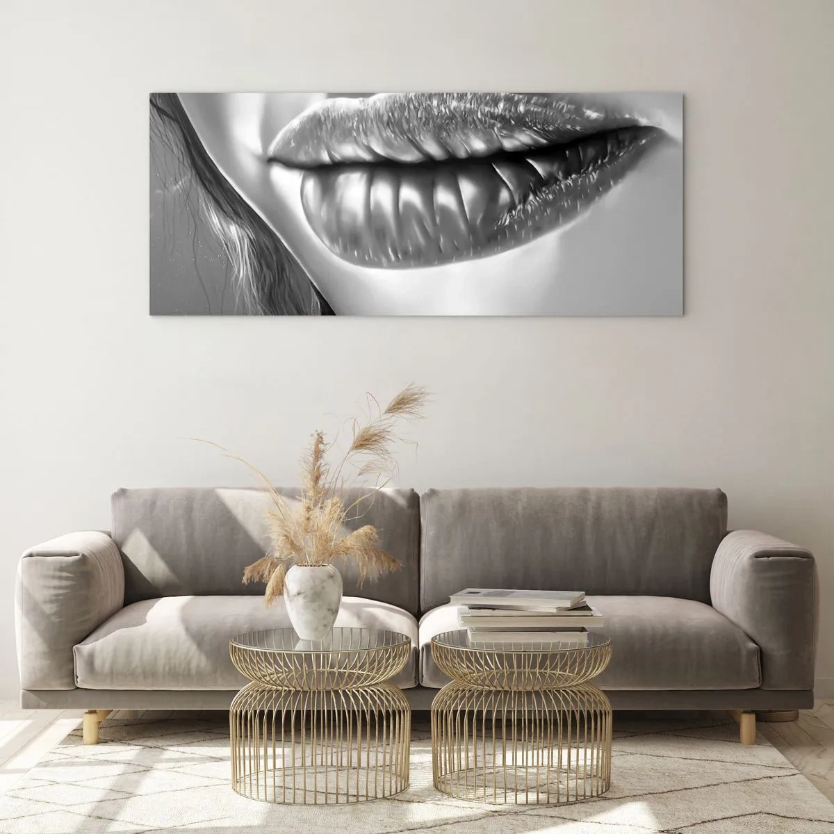 Glasbild - Bild auf glas - Schwarz-weiße Nahaufnahme der Lippen einer Frau mit Glanzeffekt und Details. - 160x50cm - Ich weiß, was du denkst… - Moderne Wanddekoration für Wohnzimmer und Schlafzimmer ARTTOR