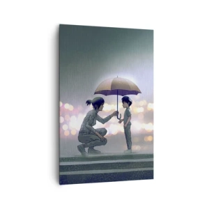 Bild auf Leinwand - Leinwandbild - Eine Figur mit einem Regenschirm schützt ein Kind vor dem Hintergrund nächtlicher Lichter. - 80x120cm - Und jetzt ist alles in Ordnung - Moderne Wanddekoration für Wohnzimmer und Schlafzimmer ARTTOR