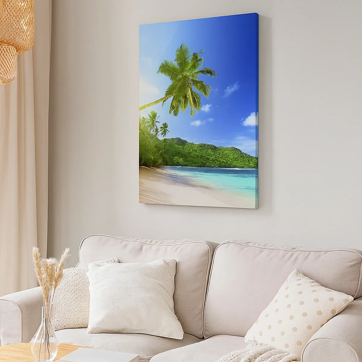 Bild auf Leinwand - Leinwandbild - Tropischer Strand mit Palmen und türkisfarbenem Meer - 50x70cm - Die sanfte Berührung der Tropen - Moderne Wanddekoration für Wohnzimmer und Schlafzimmer ARTTOR