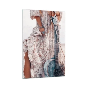 Glasbild - Bild auf glas - Frau im Boho-Stil mit Gitarre am Strand - 80x120cm - Kinderblumen auf dem Weg - Moderne Wanddekoration für Wohnzimmer und Schlafzimmer ARTTOR