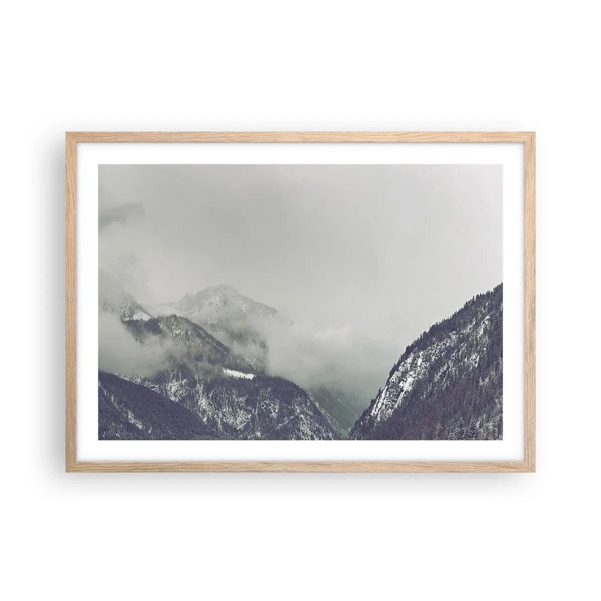 Poster in einem Rahmen aus heller Eiche - Nebliges Tal - 70x50 cm