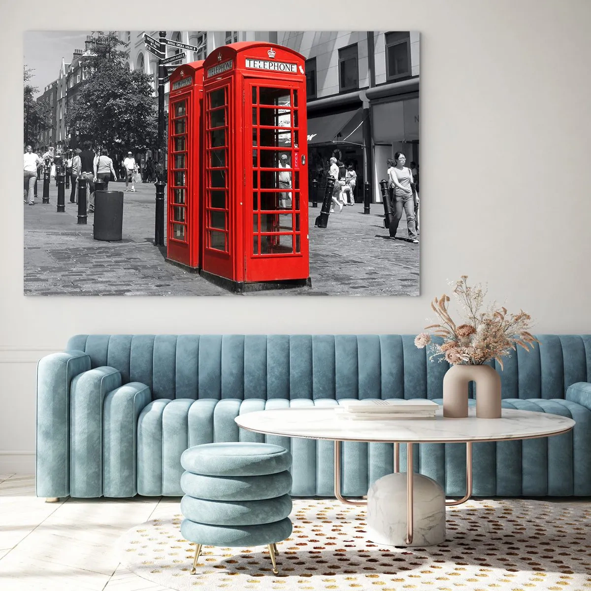 Glasbild - Bild auf glas - Rote Telefonzellen auf einer Londoner Straße - 100x70cm - Rote Telefonzellen - Moderne Wanddekoration für Wohnzimmer und Schlafzimmer ARTTOR