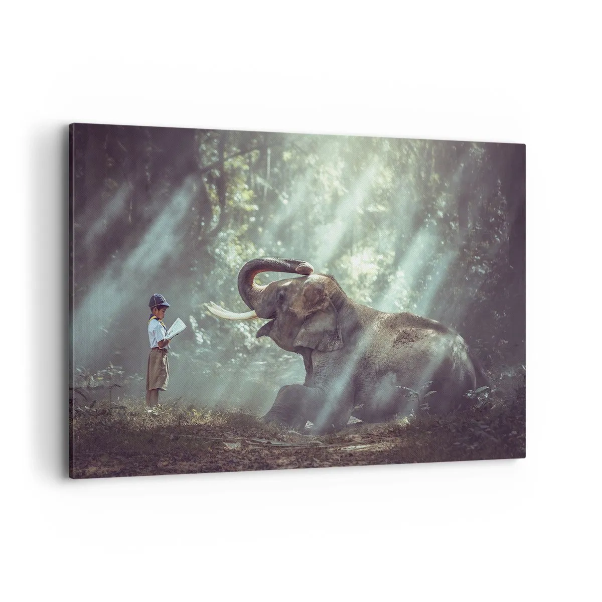Bild auf Leinwand - Leinwandbild - Ein Junge und ein Elefant in einer sonnenbeschienenen Waldlandschaft - 120x80cm - Und hör dir das an... - Moderne Wanddekoration für Wohnzimmer und Schlafzimmer ARTTOR