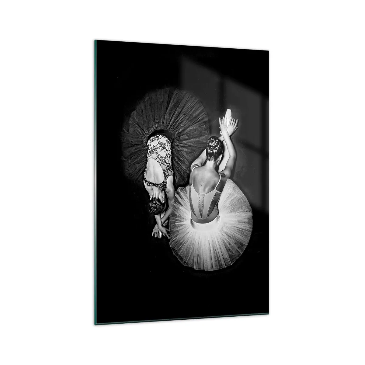 Glasbild - Bild auf glas - Ein Schwarzweißbild von zwei Ballerinas in einer dynamischen Pose. - 70x100cm - Jin und Jang – perfekte Balance - Moderne Wanddekoration für Wohnzimmer und Schlafzimmer ARTTOR