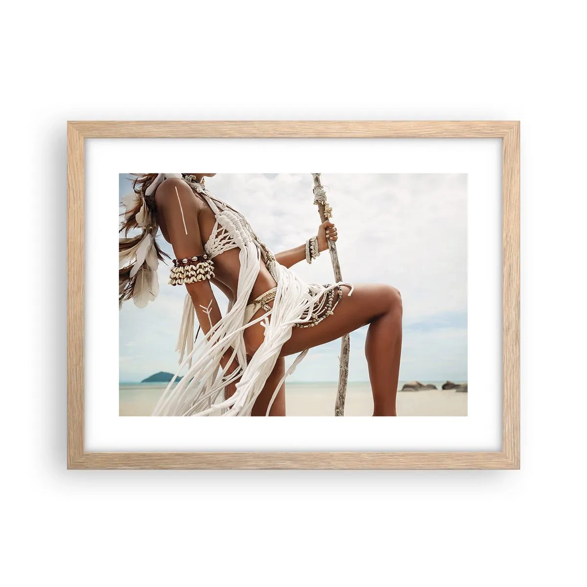 Poster in einem Rahmen aus heller Eiche - Eine Priesterin der Sonne - 40x30 cm