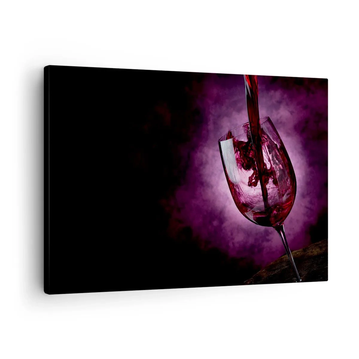 Bild auf Leinwand - Leinwandbild - Rotwein wird vor violettem Rauch in ein Glas gegossen - 70x50cm - Scharlachrot? Karminrot? Nein, Rubin. - Moderne Wanddekoration für Wohnzimmer und Schlafzimmer ARTTOR