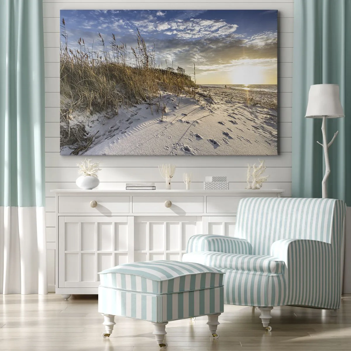 Bild auf Leinwand - Leinwandbild - Dünen mit Gras und Fußspuren im Sand bei Sonnenuntergang - 100x70cm - Einladung zu einem Spaziergang - Moderne Wanddekoration für Wohnzimmer und Schlafzimmer ARTTOR