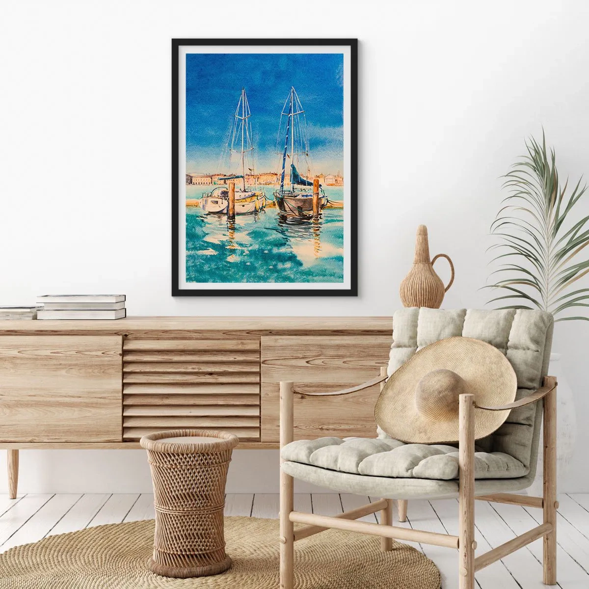 Poster in einem schwarzem Rahmen - Aquarellillustration von Segelbooten vor einer blauen Lagune an einem sonnigen Tag. - 50x70cm - Sonnige Lagune - Moderne Wanddekoration für Wohnzimmer und Schlafzimmer ARTTOR