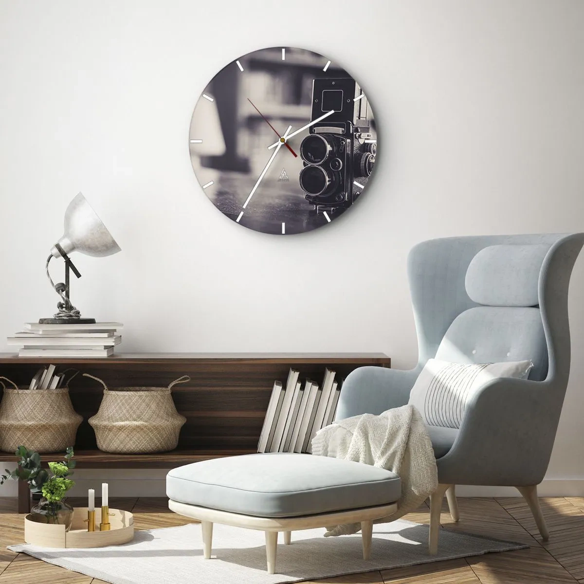 Wanduhr - Glasuhr - Alte Kamera auf einem Tisch in Sepia - 30x30cm - Zauber alter Fotografie - Moderne Wanddekoration für Wohnzimmer, Küche und Schlafzimmer ARTTOR