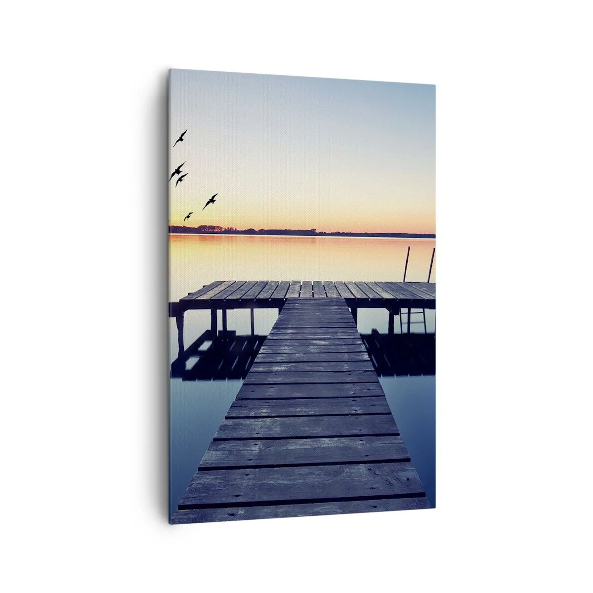 Bild auf Leinwand - Leinwandbild - Holzsteg auf einem See bei Sonnenaufgang mit Vögeln - 80x120cm - Das war ein guter Tag - Moderne Wanddekoration für Wohnzimmer und Schlafzimmer ARTTOR