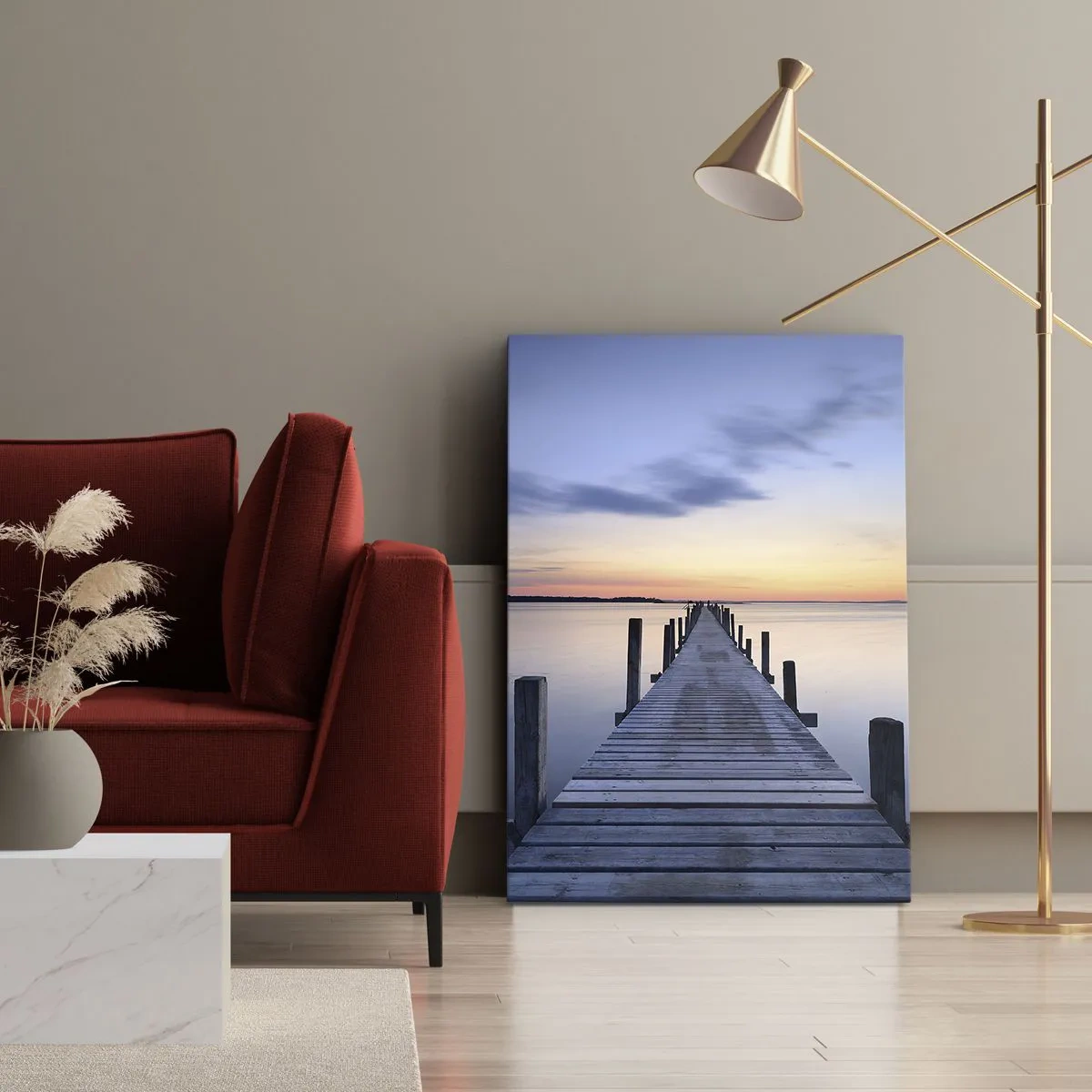 Bild auf Leinwand - Leinwandbild - Holzsteg am See bei Sonnenuntergang - 50x70cm - Die Ruhe einer heiteren Dämmerung - Moderne Wanddekoration für Wohnzimmer und Schlafzimmer ARTTOR