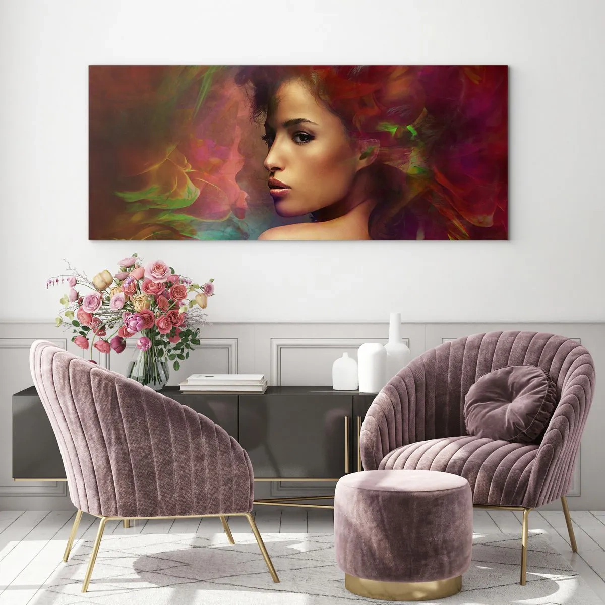 Glasbild - Bild auf glas - Eine Frau mit bunten Reflexionen, die einen abstrakten Hintergrund erzeugen - 140x50cm - Schöner als ein Regenbogen, so zart wie ein Nebel - Moderne Wanddekoration für Wohnzimmer und Schlafzimmer ARTTOR