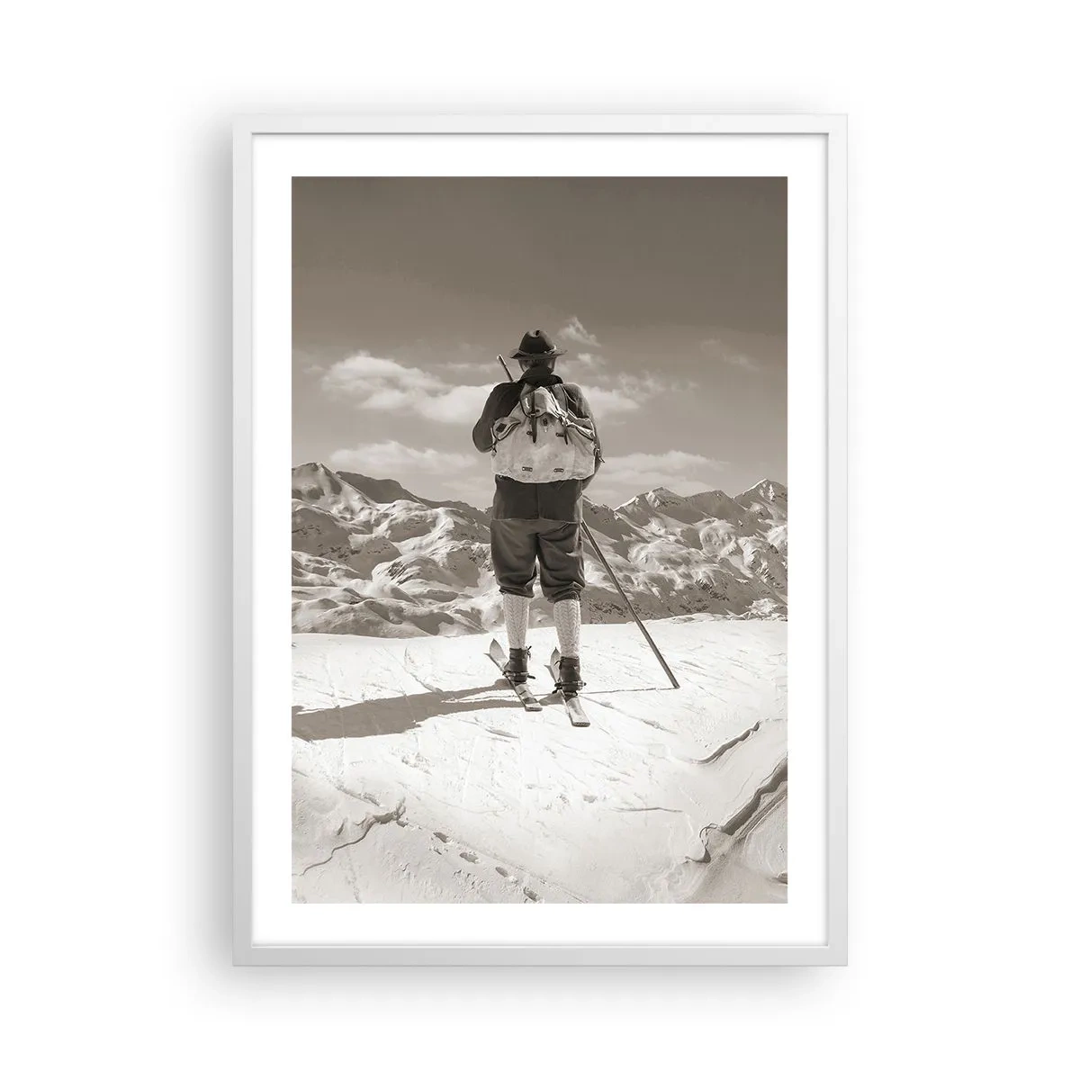 Poster in einem weißen Rahmen - Und die Berge bleiben unverändert - 50x70 cm