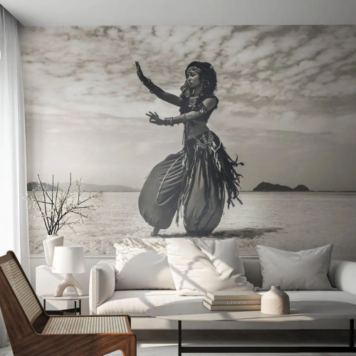 Fototapete Premium Sand - Der Tanz der südlichen Inseln - Tänzer, Indien, Orient - 200x140 cm
