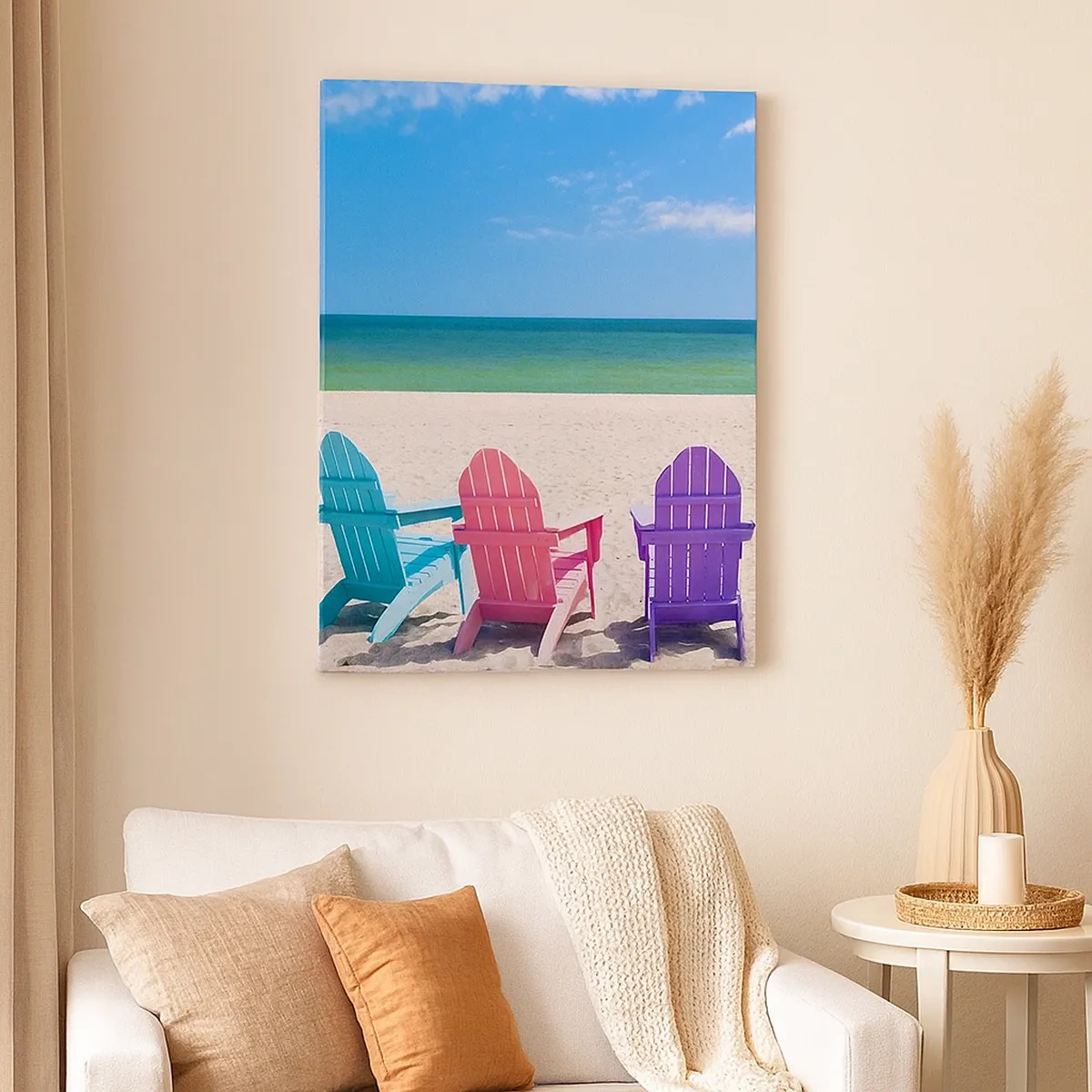 Bild auf Leinwand - Leinwandbild - Bunte Liegestühle am Strand mit Blick aufs Meer - 50x70cm - Regenbogenstrand - Moderne Wanddekoration für Wohnzimmer und Schlafzimmer ARTTOR