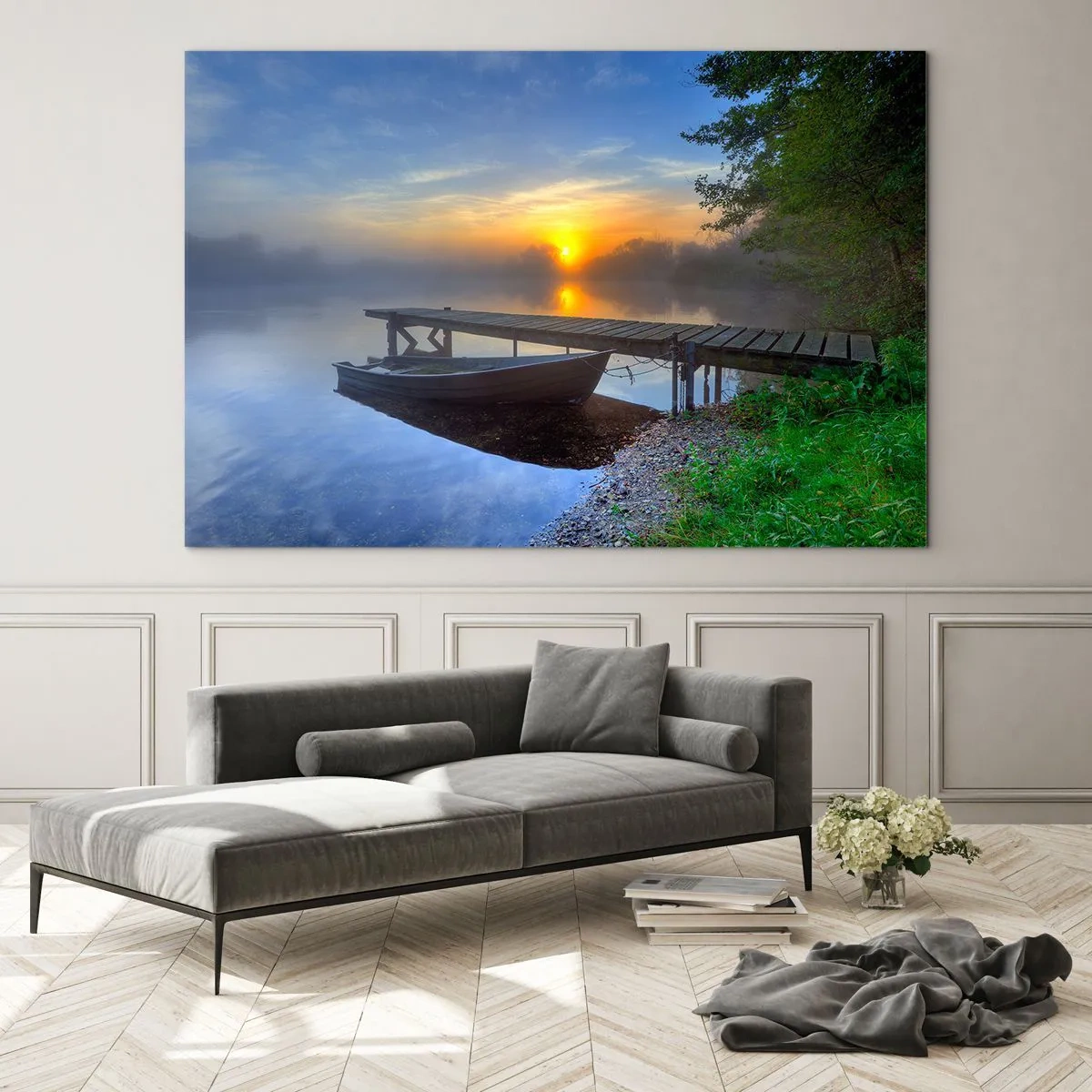 Glasbild - Bild auf glas - Ein Boot am Pier bei Sonnenaufgang auf dem See - 70x50cm - Wie aus Gewöhnlichem Magie wird - Moderne Wanddekoration für Wohnzimmer und Schlafzimmer ARTTOR