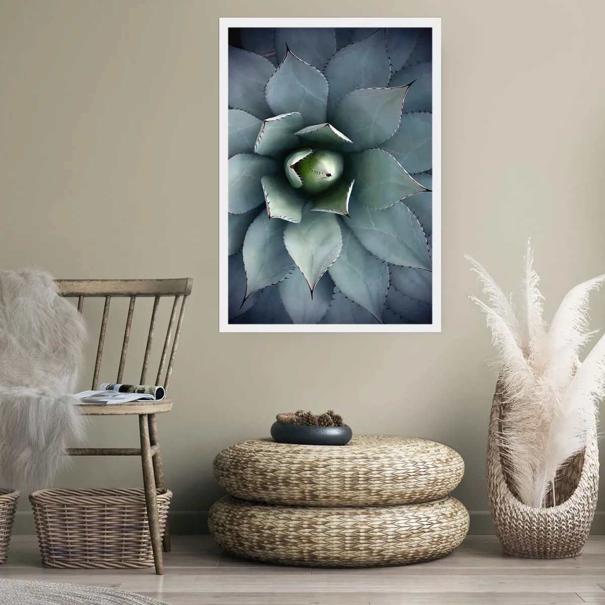 Poster - Eine Nahaufnahme der symmetrischen Blätter einer Sukkulente in Grüntönen. - 50x70cm - Es lockt an und warnt - Moderne Wanddekoration für Wohnzimmer und Schlafzimmer ARTTOR