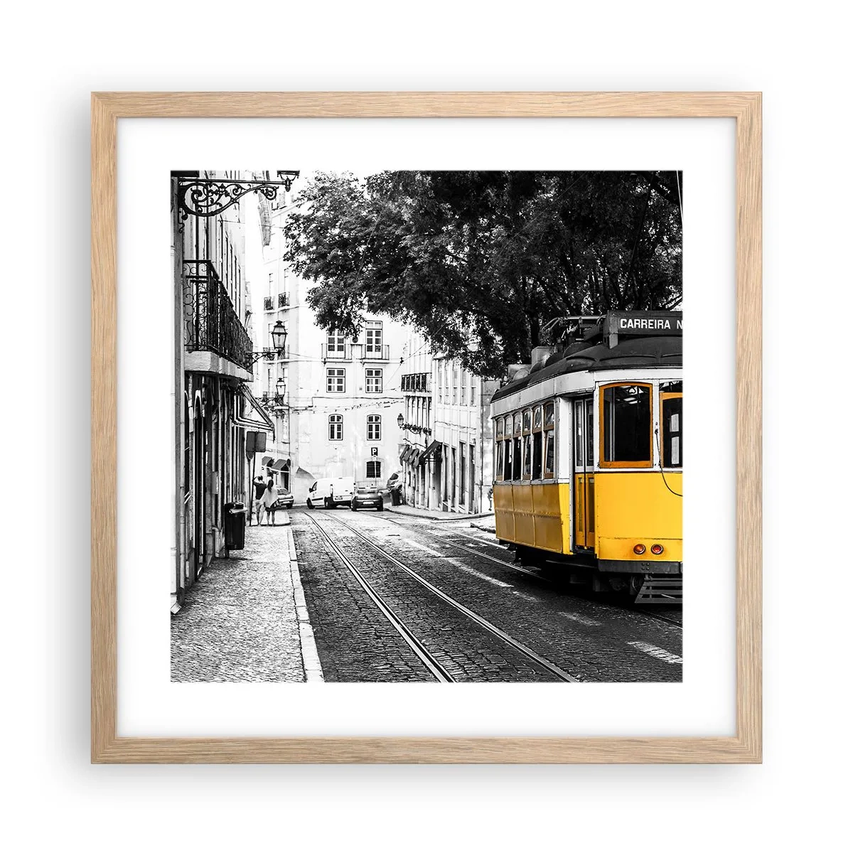 Poster in einem Rahmen aus heller Eiche - Und Fado im Hintergrund - 40x40 cm