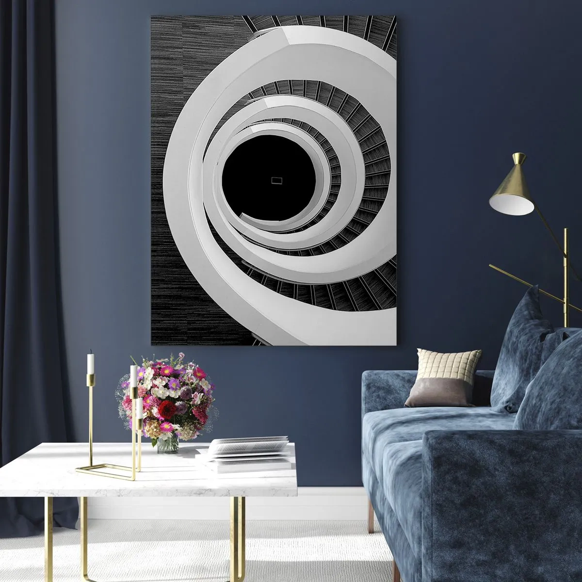 Glasbild - Bild auf glas - Schwarz-weiße Wendeltreppe von oben - 50x70cm - Zum Kern der Sache - Moderne Wanddekoration für Wohnzimmer und Schlafzimmer ARTTOR
