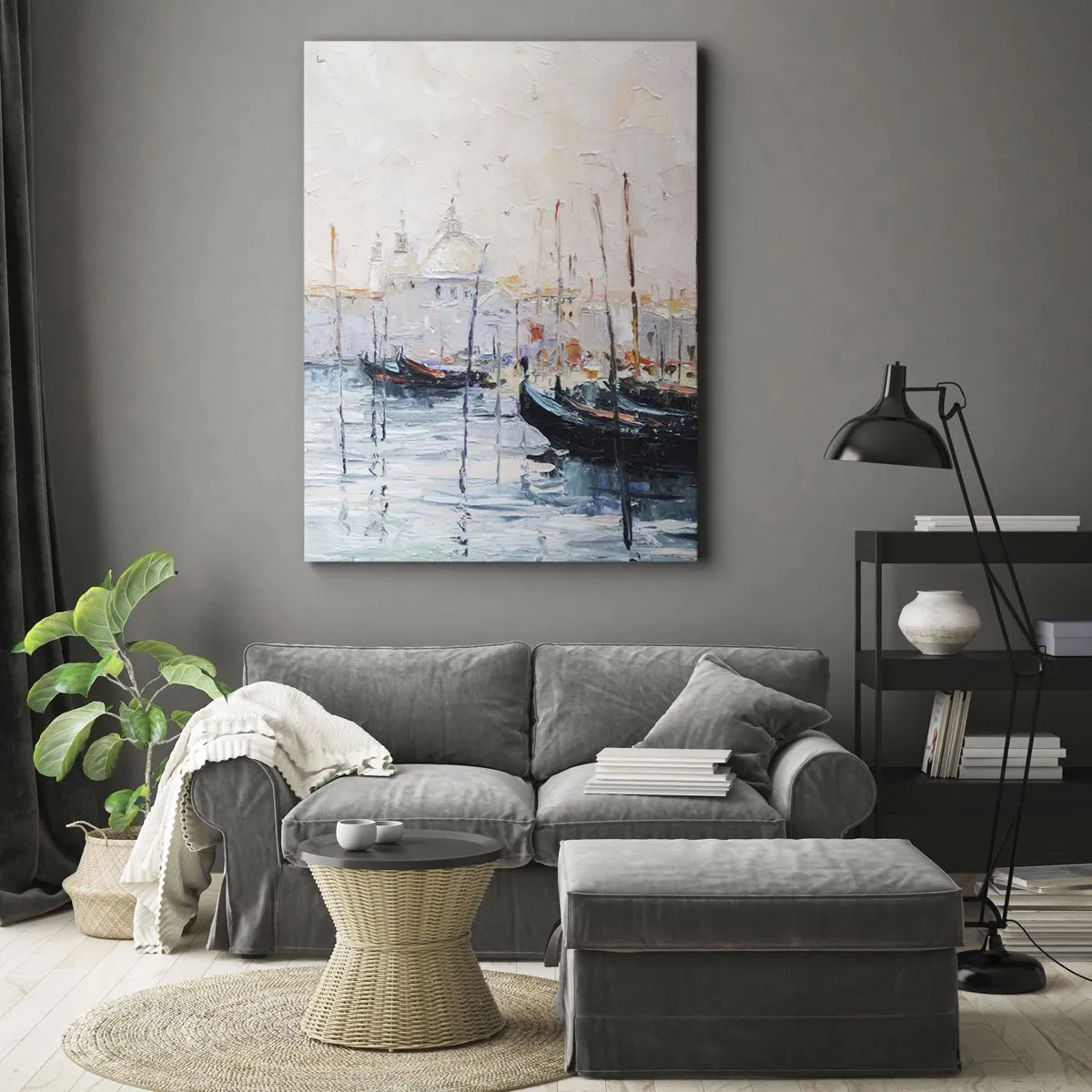 Bild auf Leinwand - Leinwandbild - Malerischer Blick auf die Kanäle mit pastellfarbenen Booten - 70x100cm - Hinter dem Wasser, hinter dem Nebel - Moderne Wanddekoration für Wohnzimmer und Schlafzimmer ARTTOR