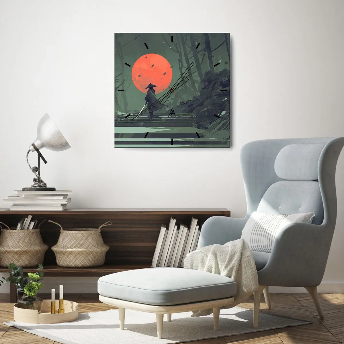 Wanduhr - Glasuhr - Ein einsamer Krieger mit einem Schwert vor dem Hintergrund eines roten Mondes in einem dunklen Wald. - 30x30cm - Krieger des Roten Mondes - Moderne Wanddekoration für Wohnzimmer und Schlafzimmer ARTTOR