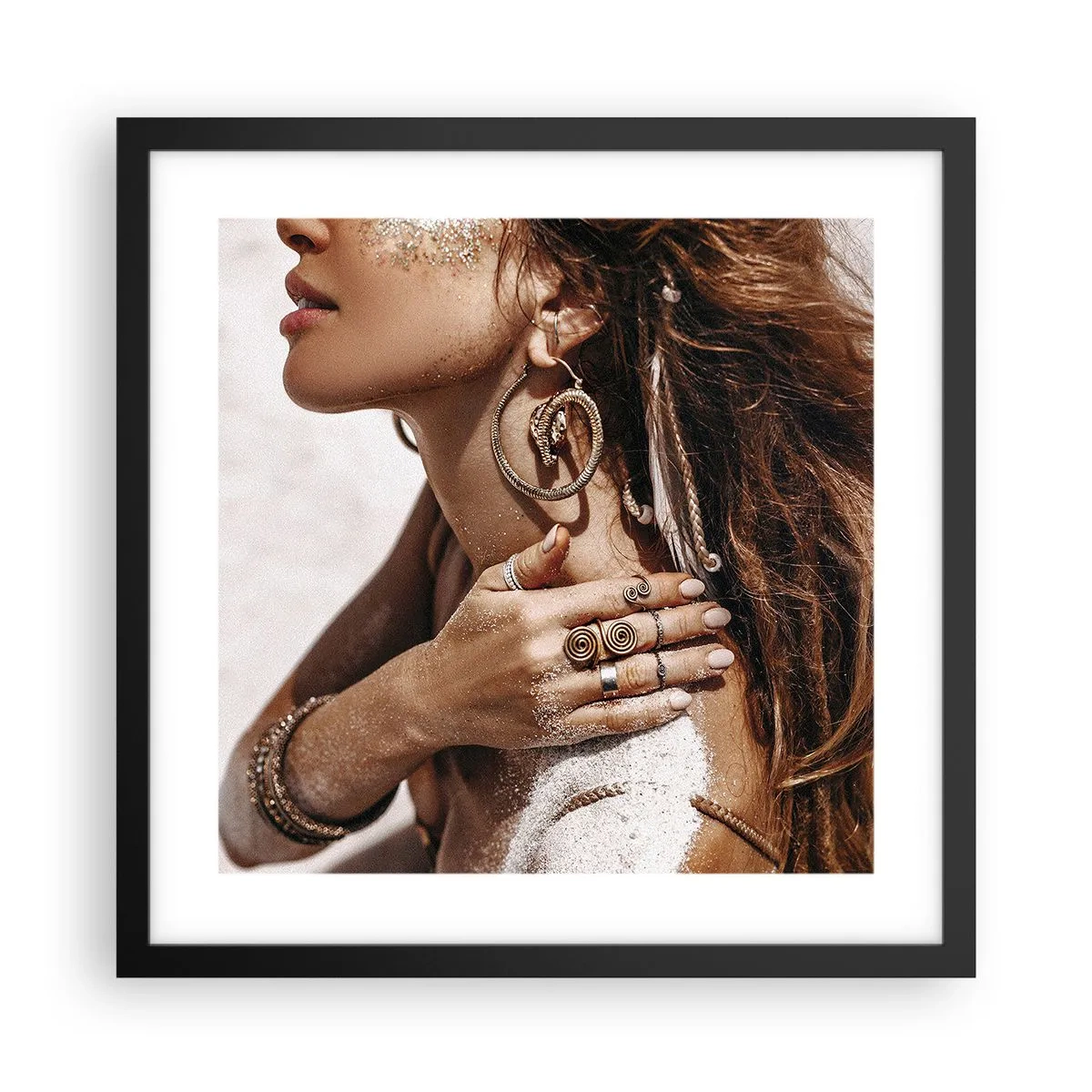 Poster in einem schwarzem Rahmen - Königin des wilden Strandes - 40x40 cm
