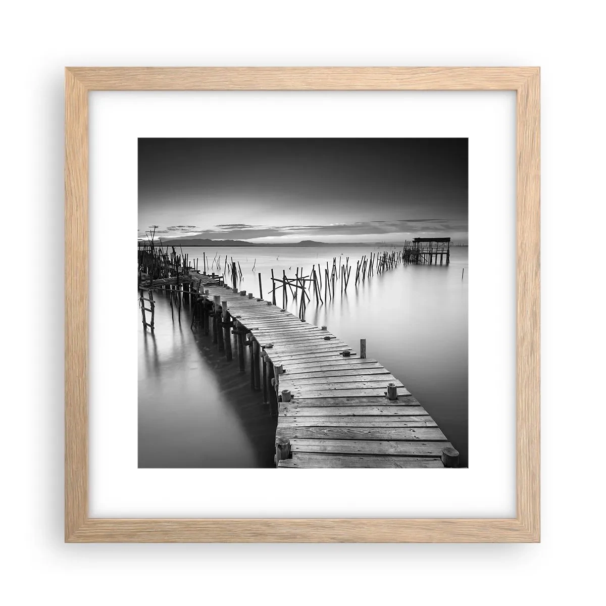 Poster in einem Rahmen aus heller Eiche - Der Frieden eines vergessenen Ufers - 30x30 cm