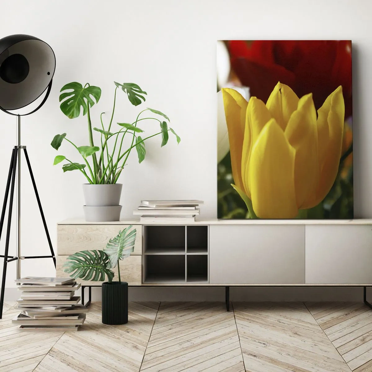 Bild auf Leinwand - Leinwandbild - Nahaufnahme von bunten Tulpen vor einem Frühlingshintergrund - 70x100cm - Tulpenfieber - Moderne Wanddekoration für Wohnzimmer und Schlafzimmer ARTTOR