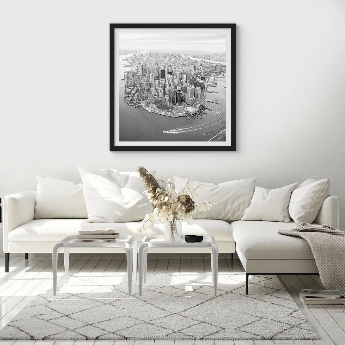 Poster in einem schwarzem Rahmen - Und wie kann es man nicht lieben? - 30x30 cm